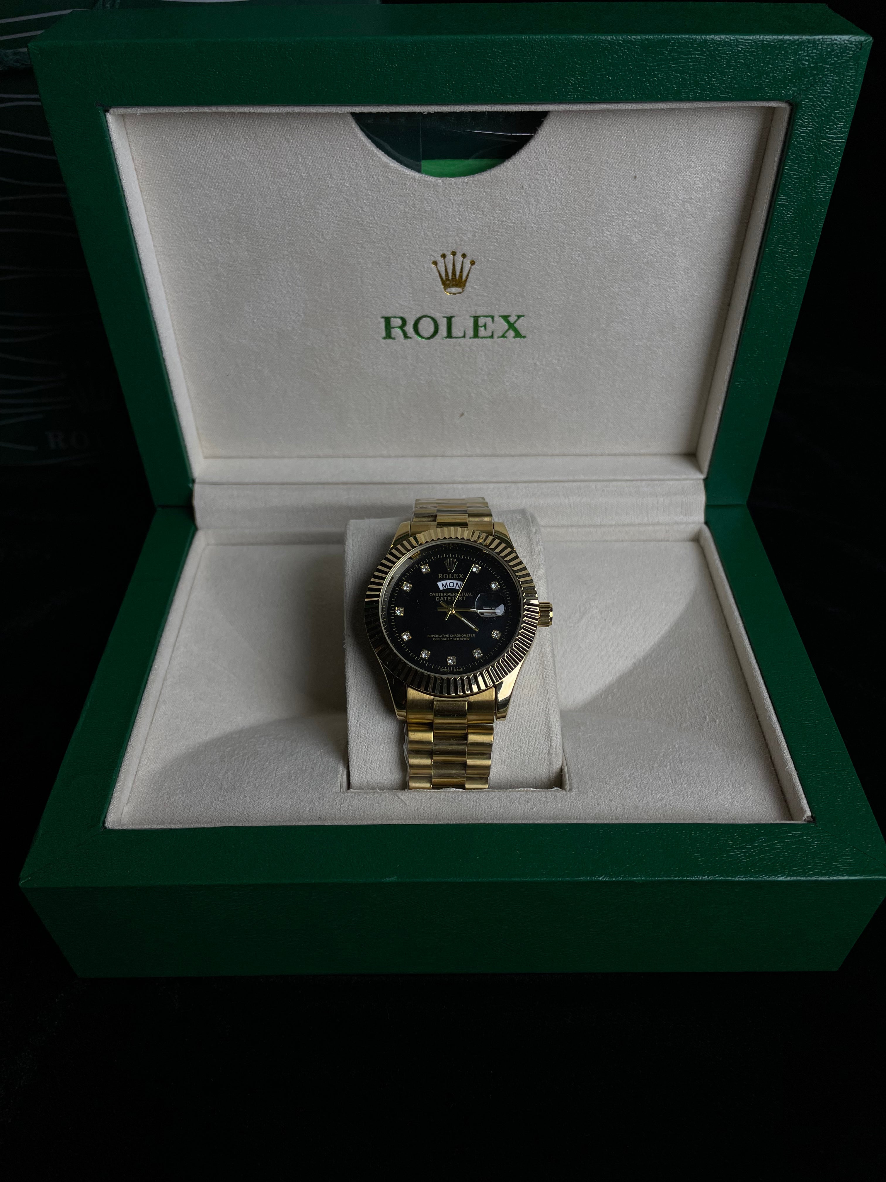 Day&Date Roman Model (Gold)