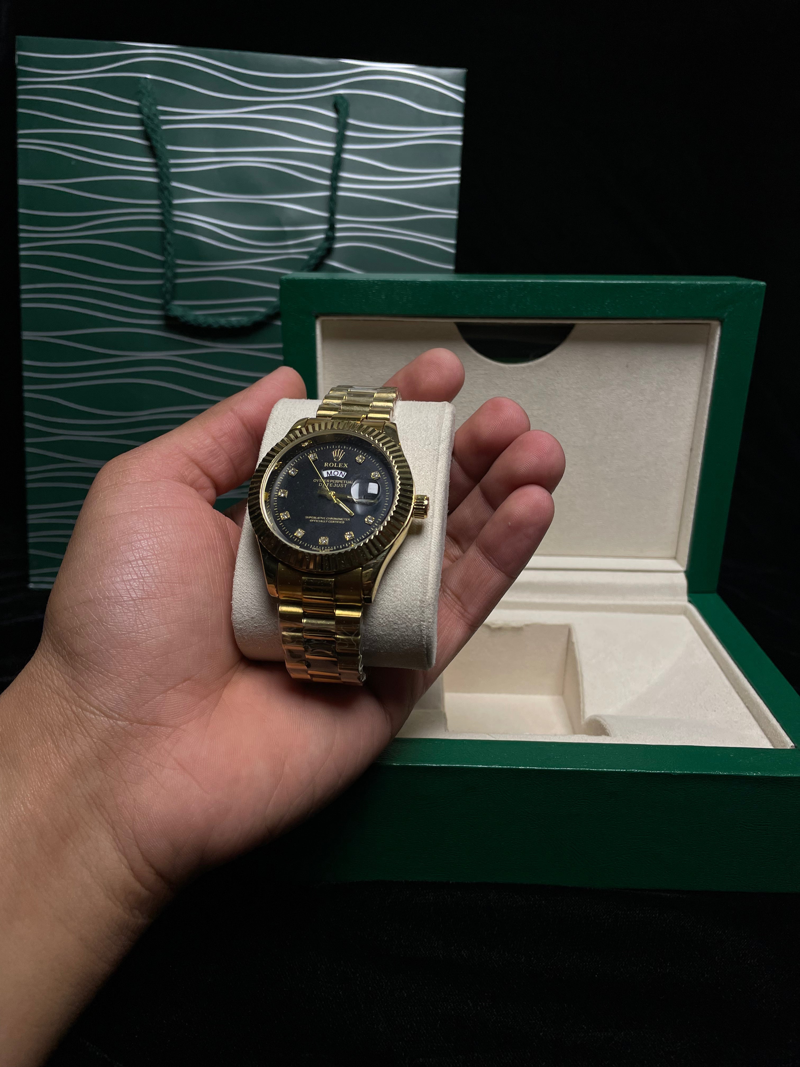 Day&Date Roman Model (Gold)
