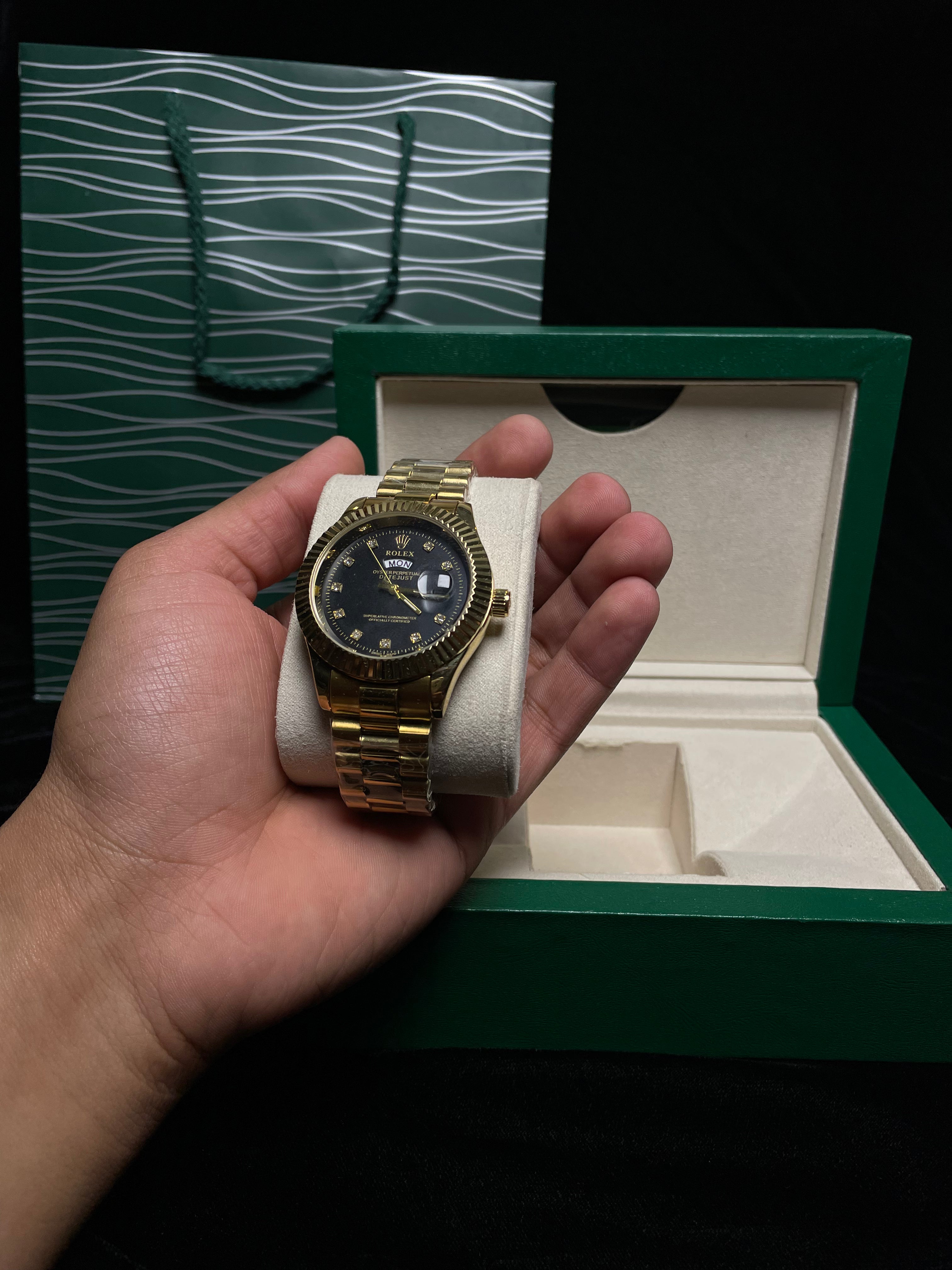 Day&Date Roman Model (Gold)