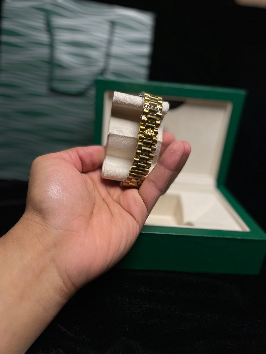 Day&Date Roman Model (Gold)