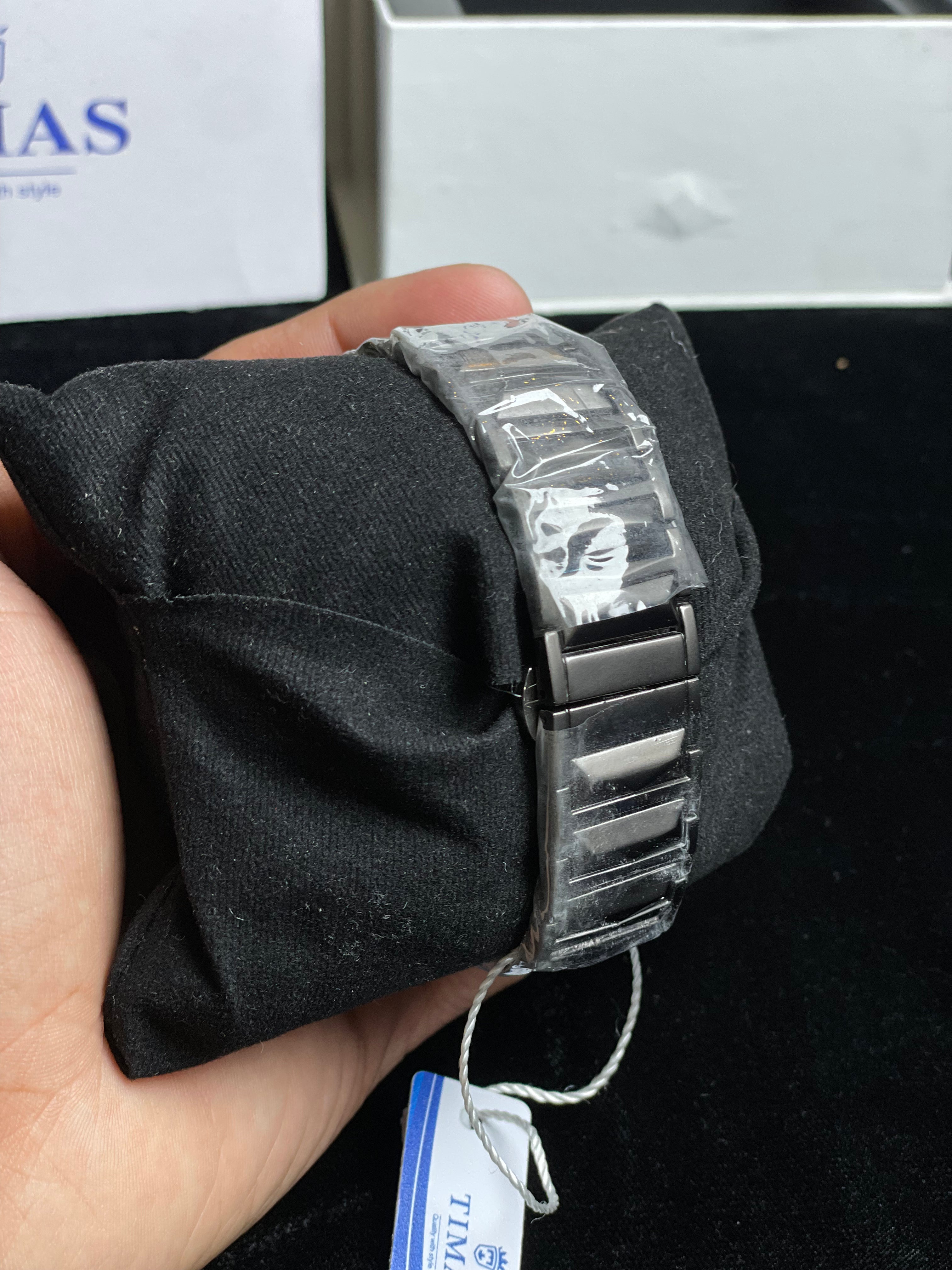 Timas Elegant Design Quartz Watch