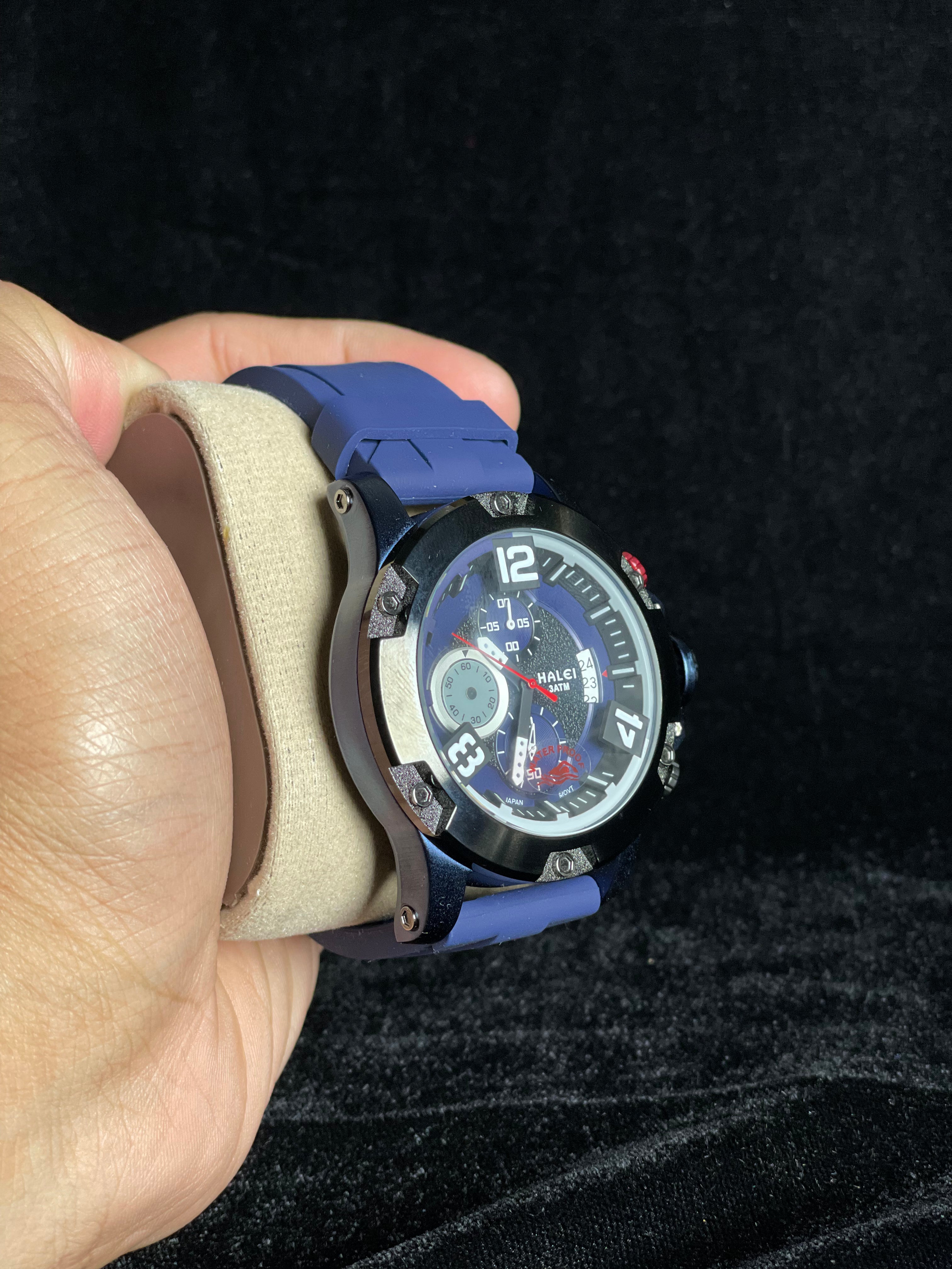 Halei men's sports watch